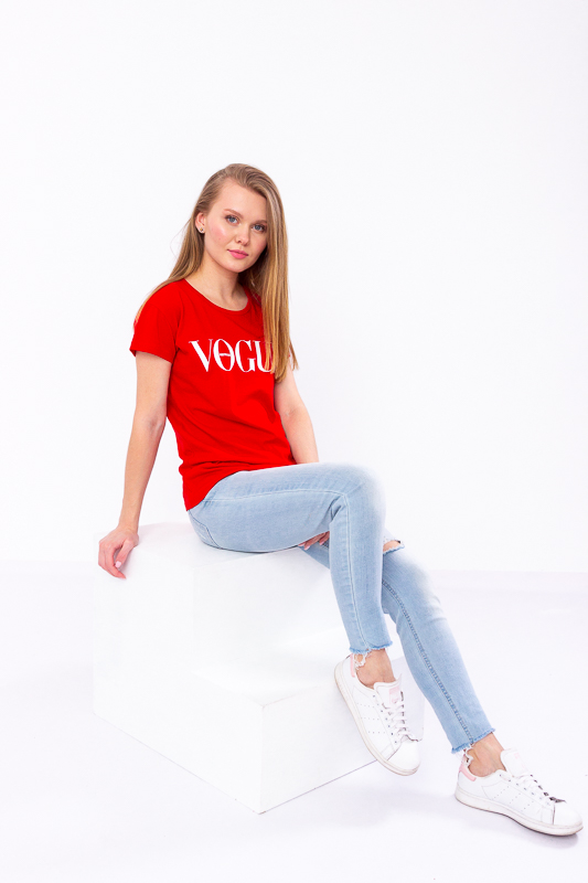 Футболка жіноча "Vogue"